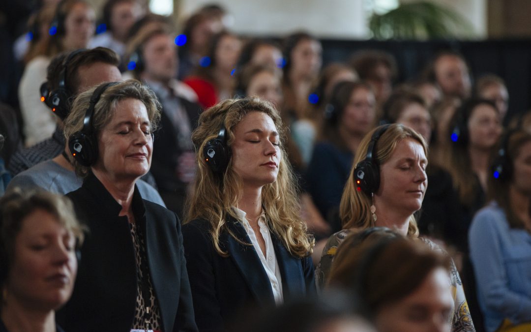 Serotonine: het gelukshormoon dat zorgt voor rust, vertrouwen en welzijn